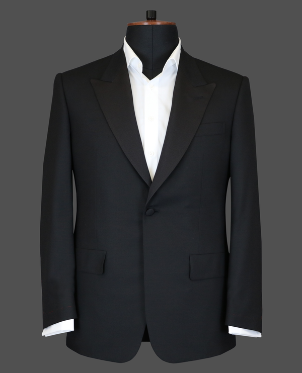 TLA062 - Plain Black Suit